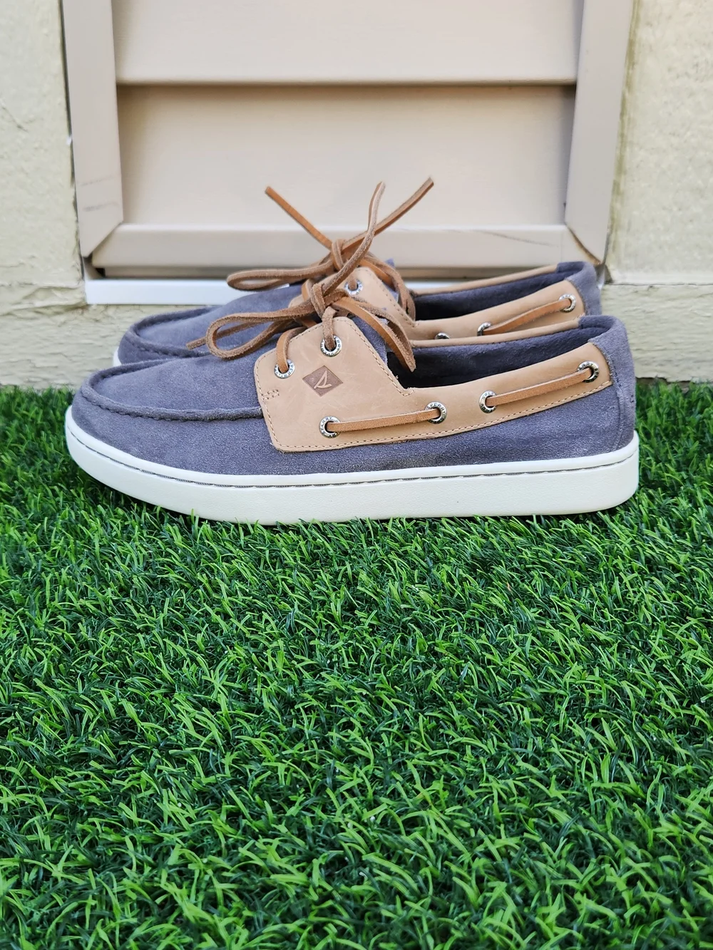 Sperry Cup II Gray Suede Shoe with Tan Leather Accents SIZE 8